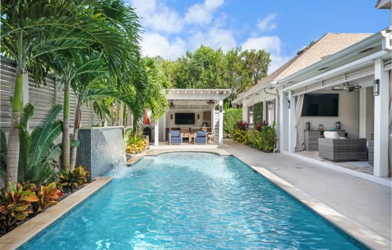Pool beside the covered patio at Hightides, Nassau