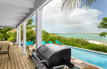 Grill on the deck with bay view at Sueno de Mar, George Town, Great Exuma